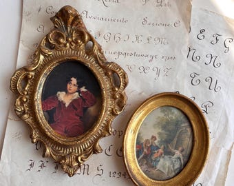 真鍮製エンボス加工の聖家族オーバル型絵画、アンティークイタリア製 