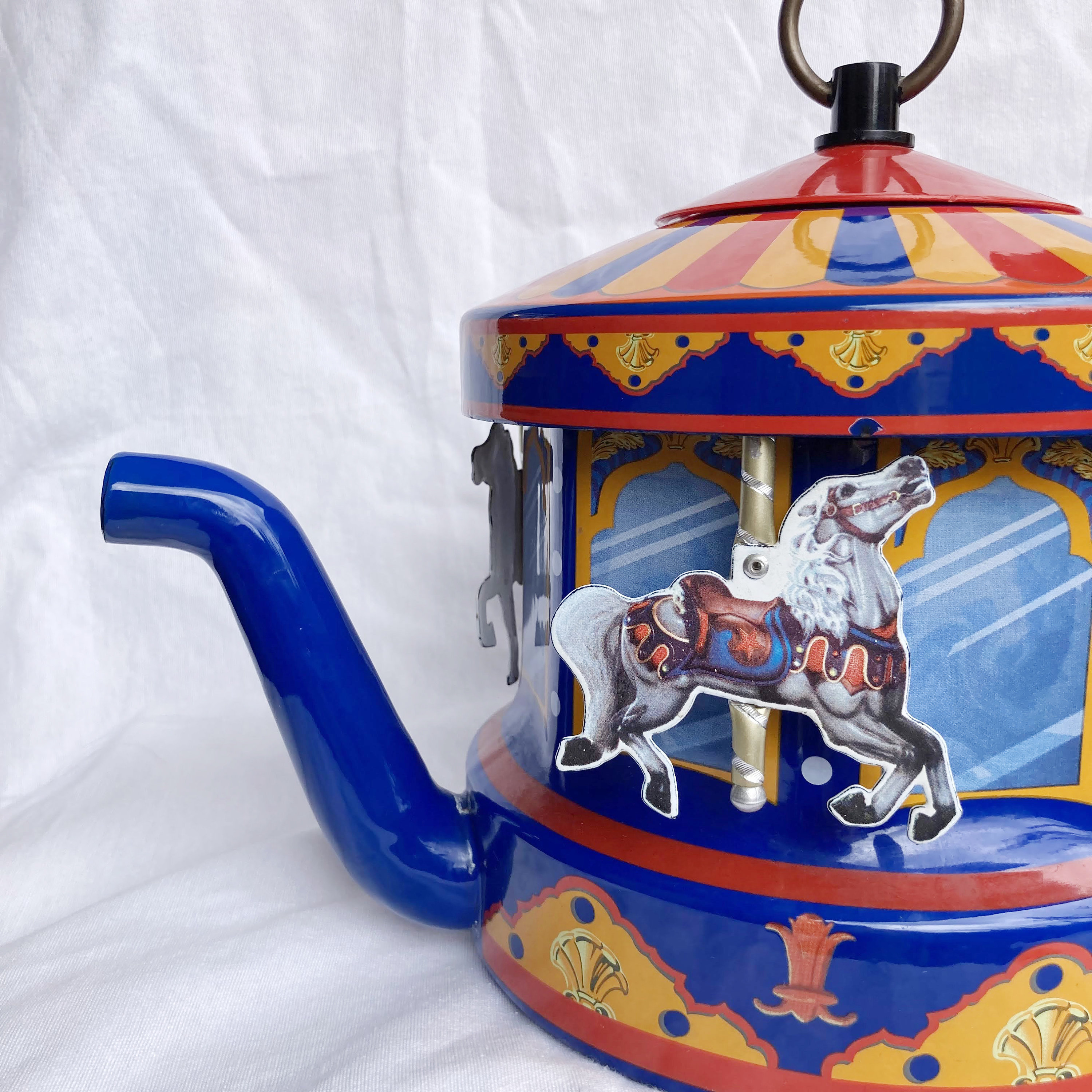 Large Vintage Kettle by Kamenstein Carousel World of Motion Etsy