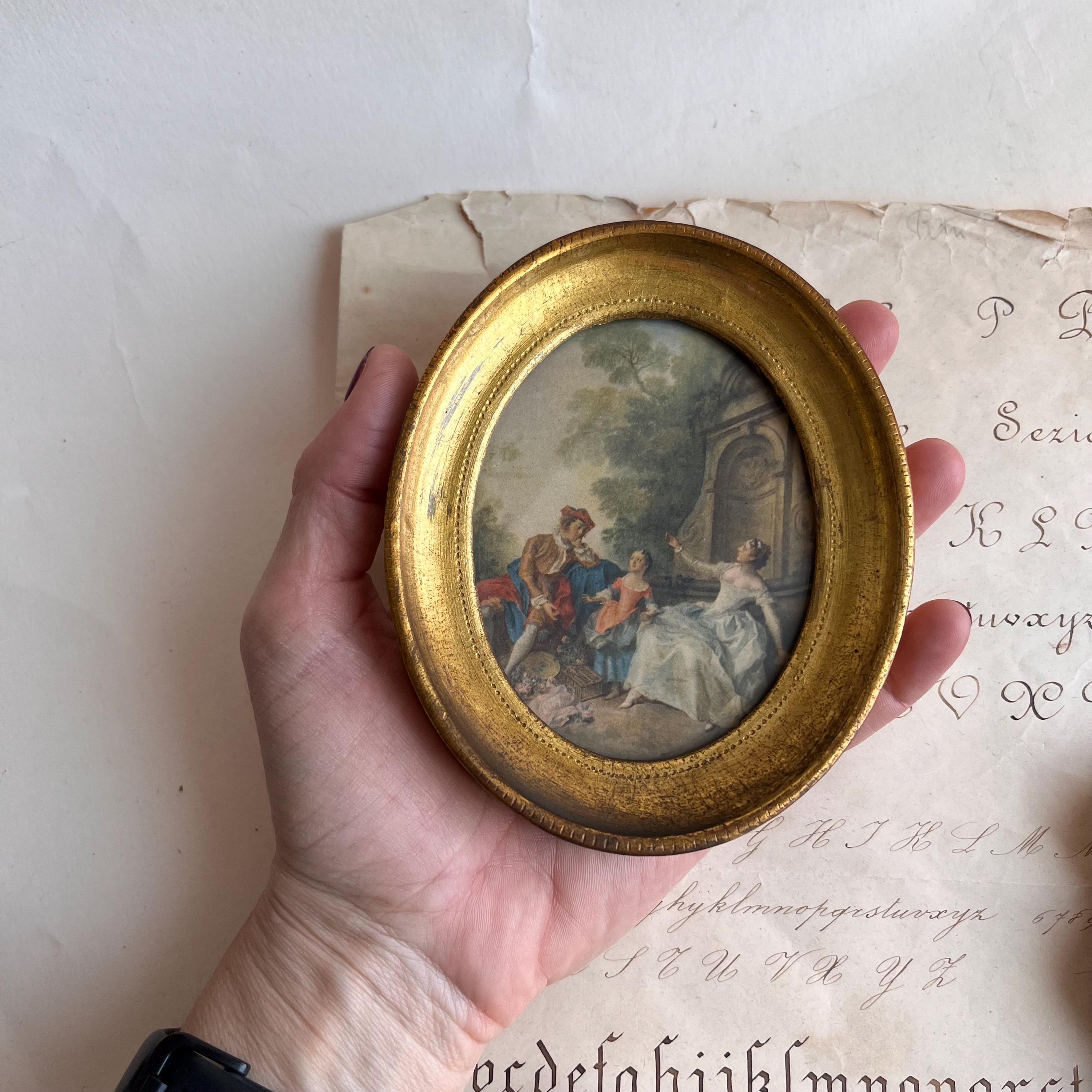 フィレンツェ風の額縁に入った絵画のペア。クラシックなイタリアン 