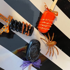 Fake Halloween Ice Cream Bar: Spooky Decor