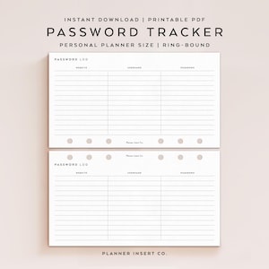 Puede incluir: Una hoja de seguimiento de contraseñas imprimible en blanco con texto negro. El diseño presenta columnas para sitio web, nombre de usuario y contraseña. Incluye seis orificios circulares para encuadernación de anillas. Texto: PASSWORD TRACKER, PASSWORD LOG, PLANNER INSERT CO.