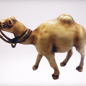 Camel , Resin Camel , Antique Finish camel , Carved Camel , Antique Camel , Hand made Camel , Camel Statue , gift Item , Decorative Statue