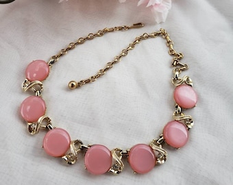 1950s Vintage Coro Pink Lucite Thermoset Gold Tone Choker Necklace