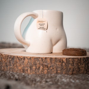 Ceramic butt mug Warm Tones image 4