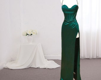 Sexy Simple Green Prom Dress Cross Back Homecoming Dress Bridesmaid Dresses Graduation Party Dress For Girl Formal Wear