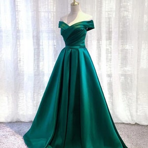 Green Prom Dress Off The Shoulder Straps Satin Ball Gown Graduation Party Dress For Girls Sweet 16 Dress Evening Party Dress Formal Wear zdjęcie 2