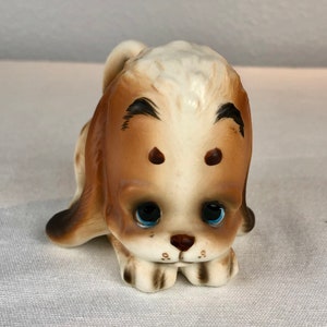 Vintage Basset Hound Puppy Figurine - Collectable Kitsch Dog - 1972 - Adorable Puppy Big Eyes - Vintage Dog Collectable Figurine