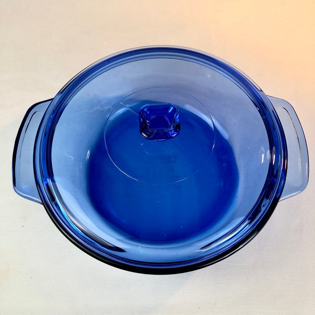 Anchor hocking cobalt covered casserole dish 9 inch diameter 2