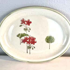 Geranium Poppytrail Platter by Metlox - 13" x 10" - Red and Green - California Pottery