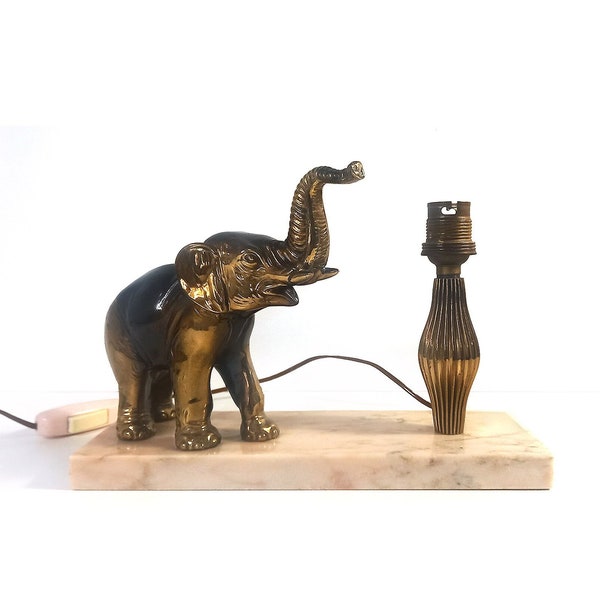 Pied de lampe en laiton et marbre rose, statuette éléphant, sculpture animalière