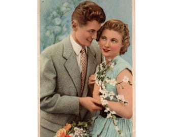 French Colorized Romantic Postcard from the 1950s, Valentine's Day Postcard