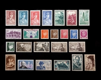 Lot de 25 timbres dentelés français anciens de 1942 à 1945