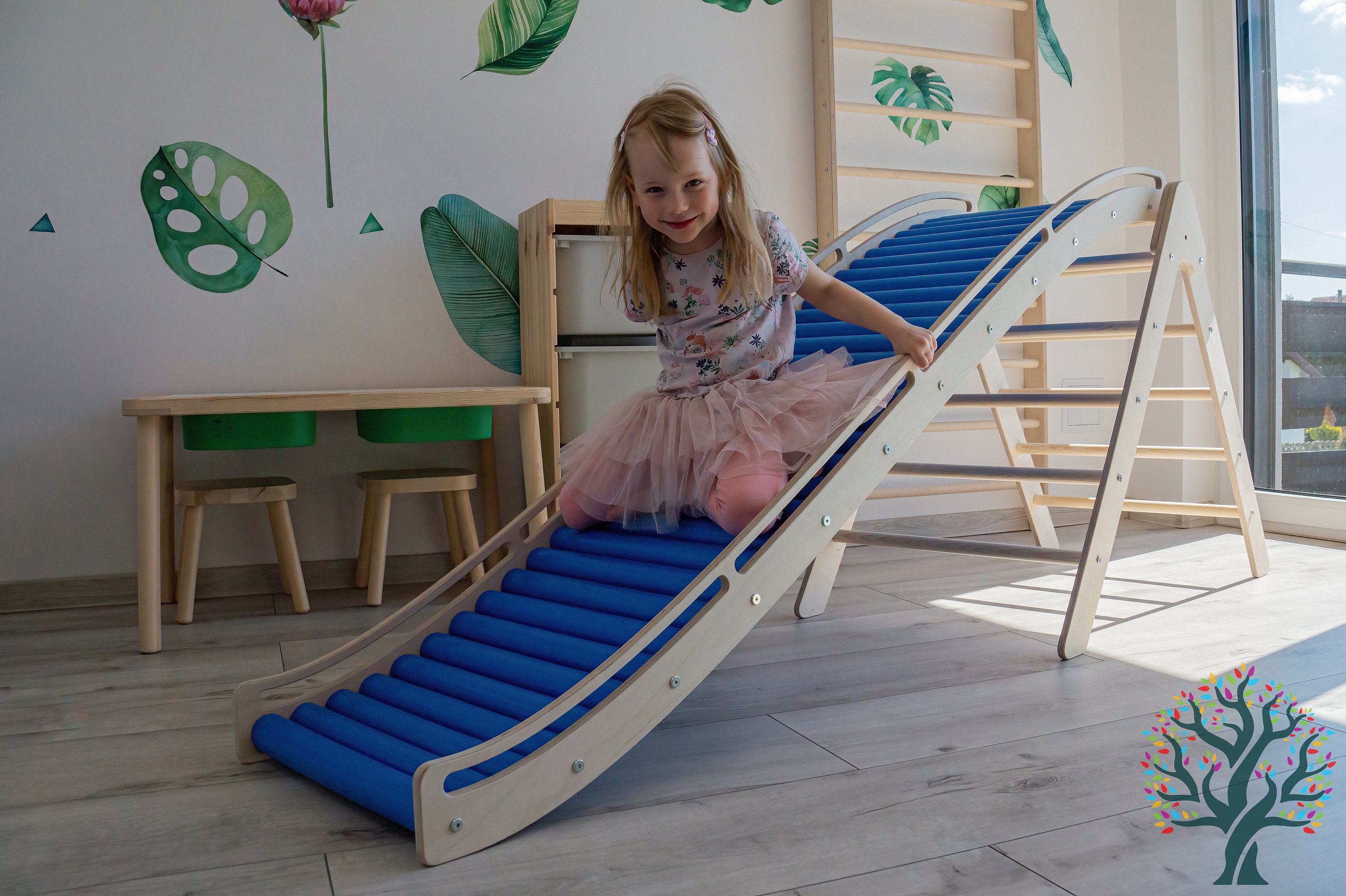 Triangle d'escalade en bois Montessori avec toboggan - Aire de jeu intérieure durable pour les tout-petits de 1 à 3 ans - Canada