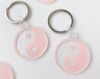 Yin Yang Keychain / YinYang Gift / Pastel 90's Keychain