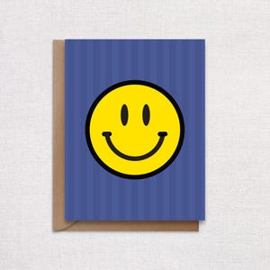 Tarjeta de felicitación con una gran sonrisa. Tarjeta de cumpleaños sencilla y divertida.