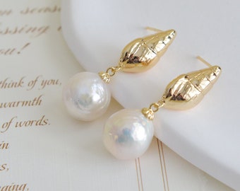 Handmade freshwater pearl Earrings/Natural Baroque Pearl Earrings/14K Gold Filled/wedding earring/real pearl earrings/AAA pearl/Bride choice