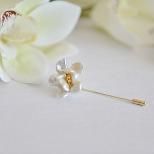 Handmade flower pearl brooch/genuine pearl gift for mom/Blooming Flowers Brooch/pearl brooch pin image 4