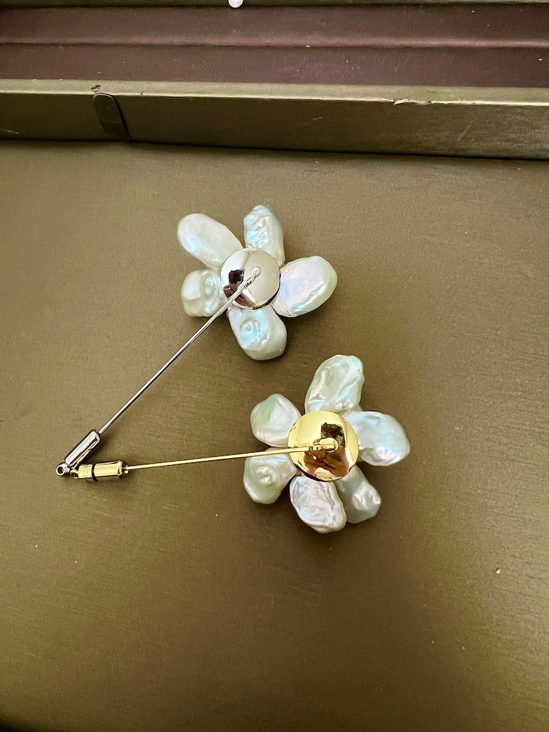 Handmade flower pearl brooch/genuine pearl gift for mom/Blooming Flowers Brooch/pearl brooch pin image 6