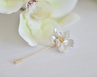 Handmade flower pearl brooch/genuine pearl gift for mom/Blooming Flowers Brooch/pearl  brooch pin