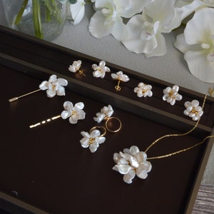 Handmade Natural petal Pearl Necklace/Baroque petal Pearl ring/stunning flower necklace&ring/flower pearl earrings Flower Pendent hairpin/