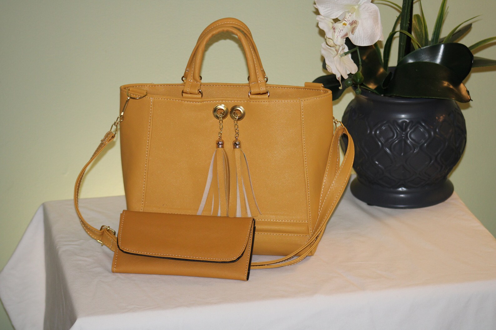 Mustard color Hand bag and wallet leather vinyl Etsy España
