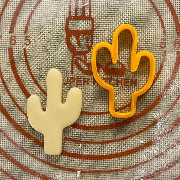 Cactus Cookie Cutter / Polymer Clay / Fondant / Playdoh