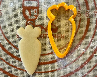 Carrot Outline Cookie Cutter / Polymer Clay / Fondant / Playdoh
