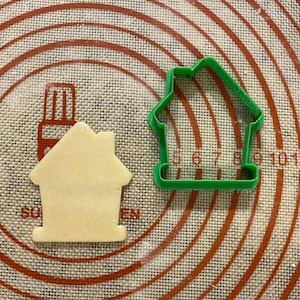 Gingerbread House Cookie Cutter/ Polymer Clay / Fondant / Playdoh