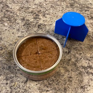 Wet Pet Food Cutter / Divider