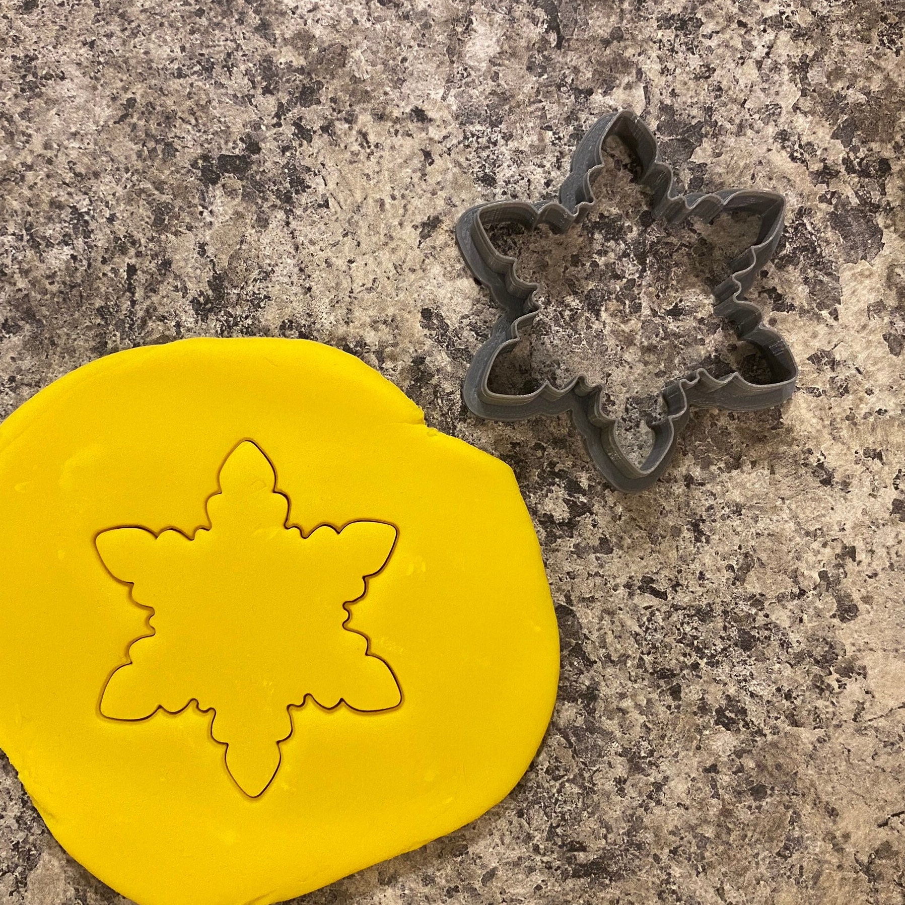 Snowflake Outline Cookie Cutter/ Polymer Clay / Fondant / - Etsy