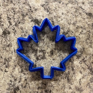 Maple Leaf Cookie Cutter / Polymer Clay / Fondant / Playdoh image 7