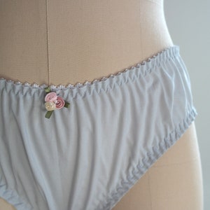 Bloomer en coton de style vintage avec roses en satin Culotte à volants gris pastel avec sac gratuit