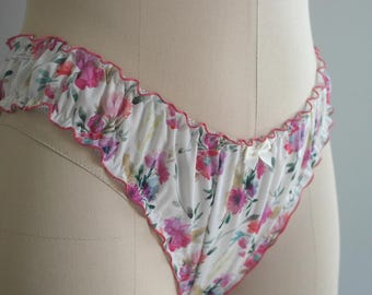 Mutandine in cotone floreale: slip viola con volant XS-XL