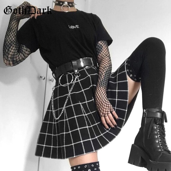 93+ Awesome Fishnets Aesthetic Grunge Skirt Outfits Images