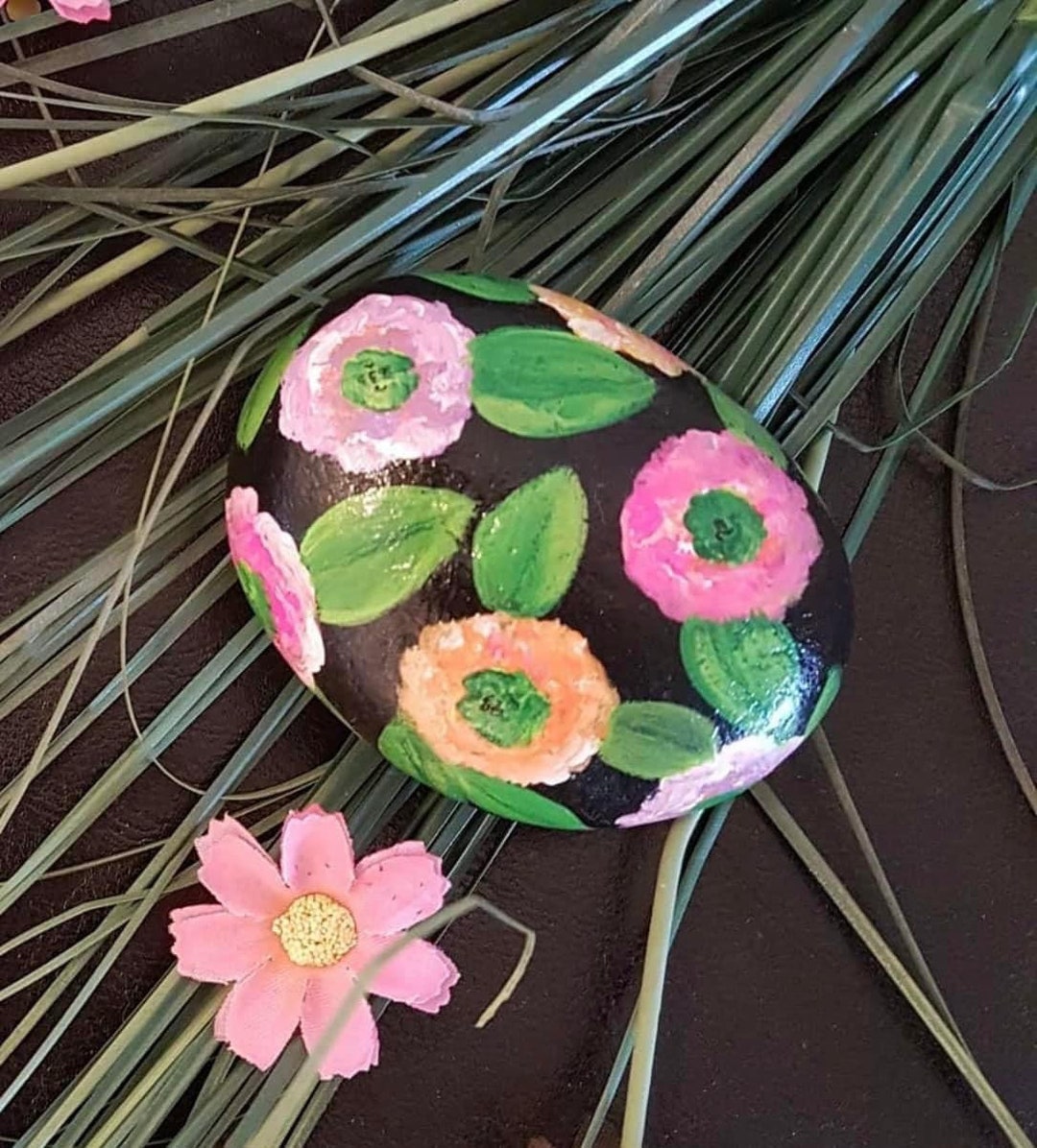 Rock Spring Flower Sign Painted Spring Rock, Spring Flowers , Garden Decor, House Warming Gift ...