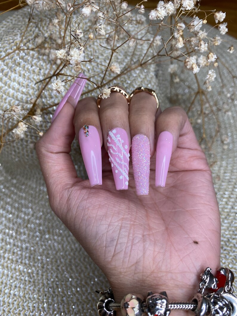 Baby pink sweater nails design coffin press on nails with glitter shine cute press on nails/ winter press on nails/ glitter nails/ Xmas nail image 3