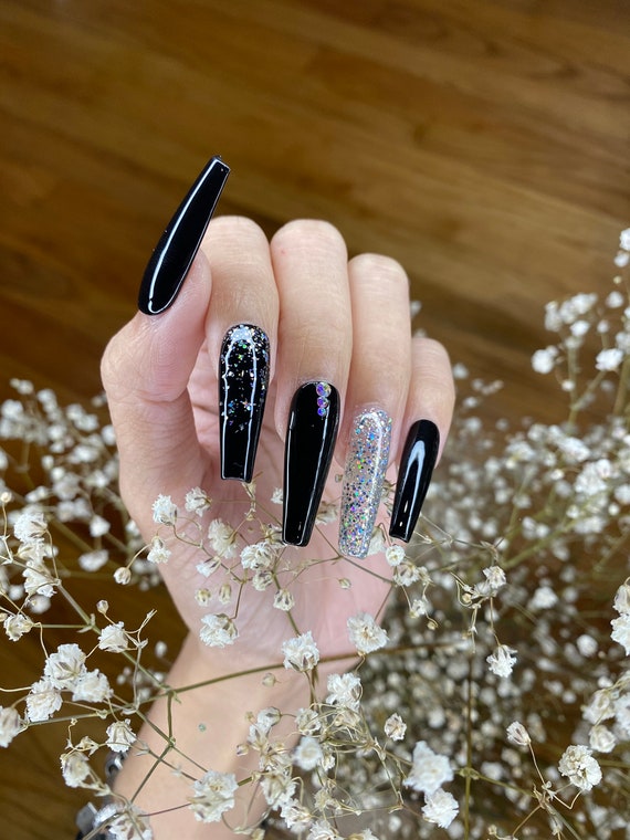 Elegant Coffin Black Nails