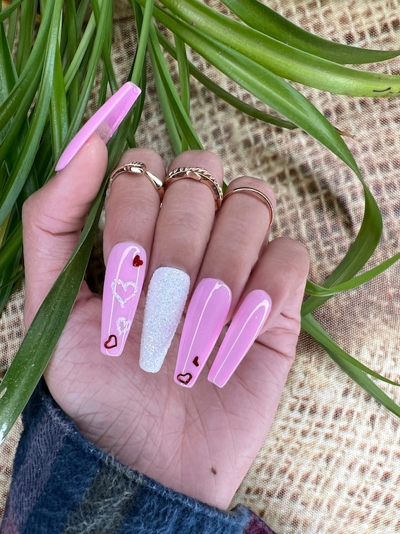 pink nails design