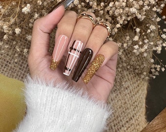 Dark Brown Sweater and gold nails design/ coffin press on nails/ glitter shine cute press on nails/ winter press on nails/ Xmas nails