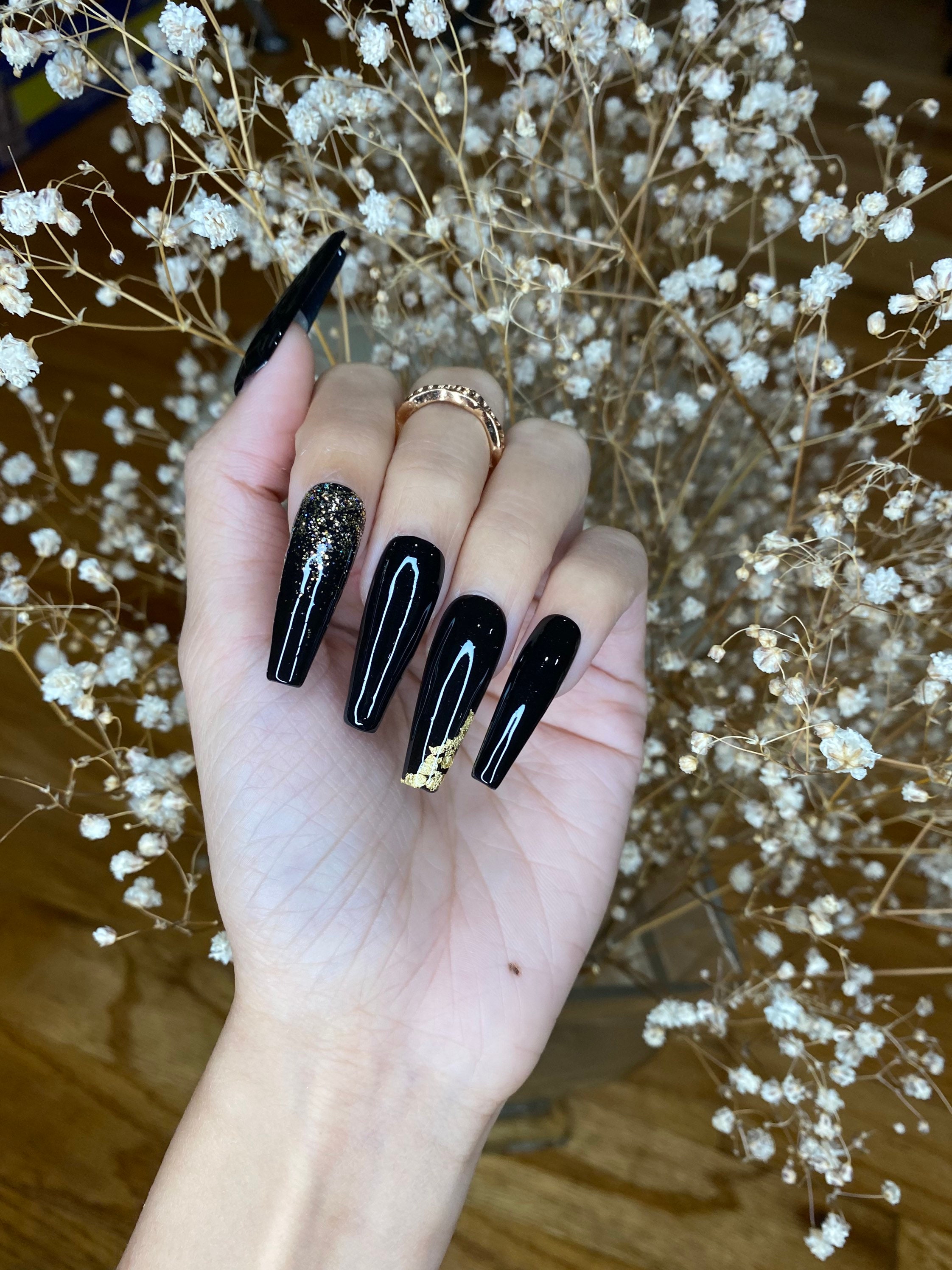 Black Foil Nails / Gold Foil Nails / Glossy Nails 