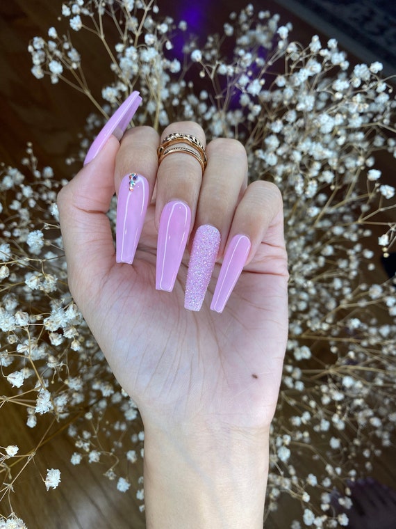 Light pink coffin cheap nails with glitter