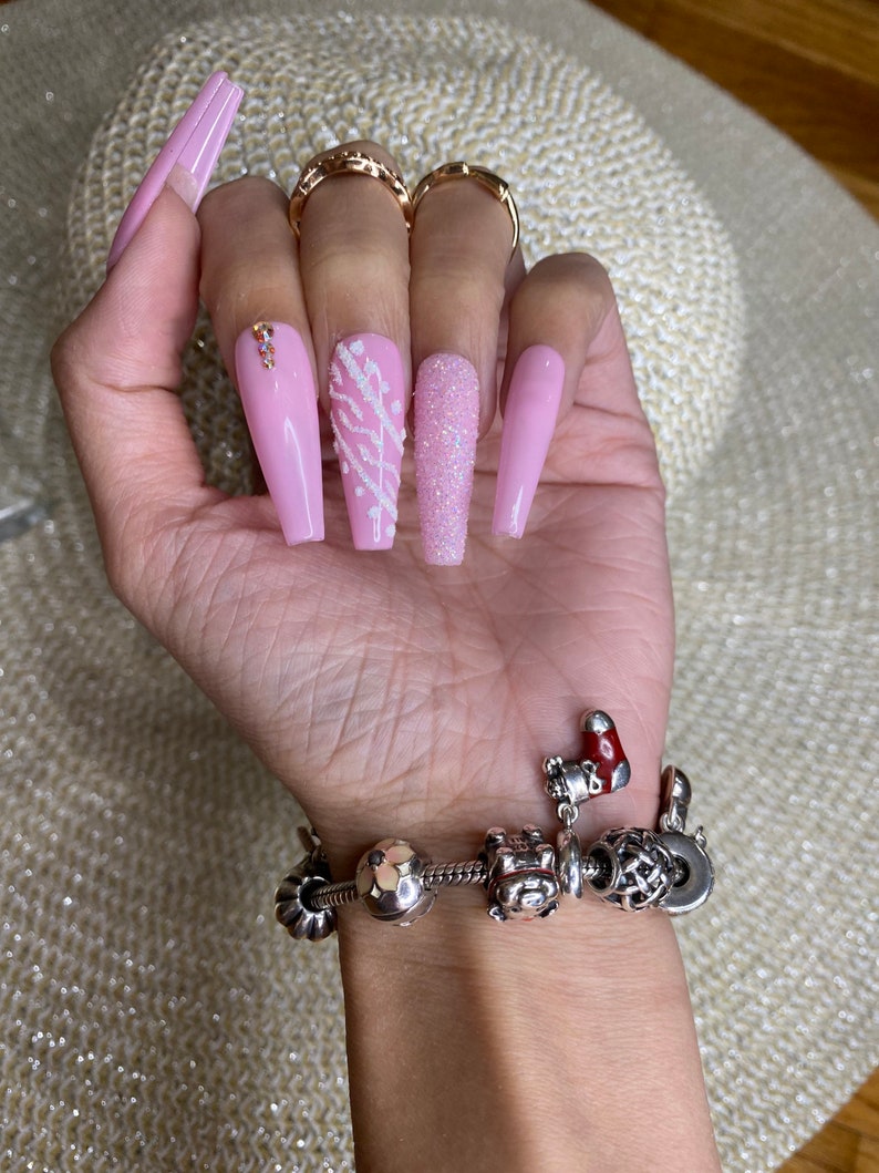 Baby pink sweater nails design coffin press on nails with glitter shine cute press on nails/ winter press on nails/ glitter nails/ Xmas nail image 2