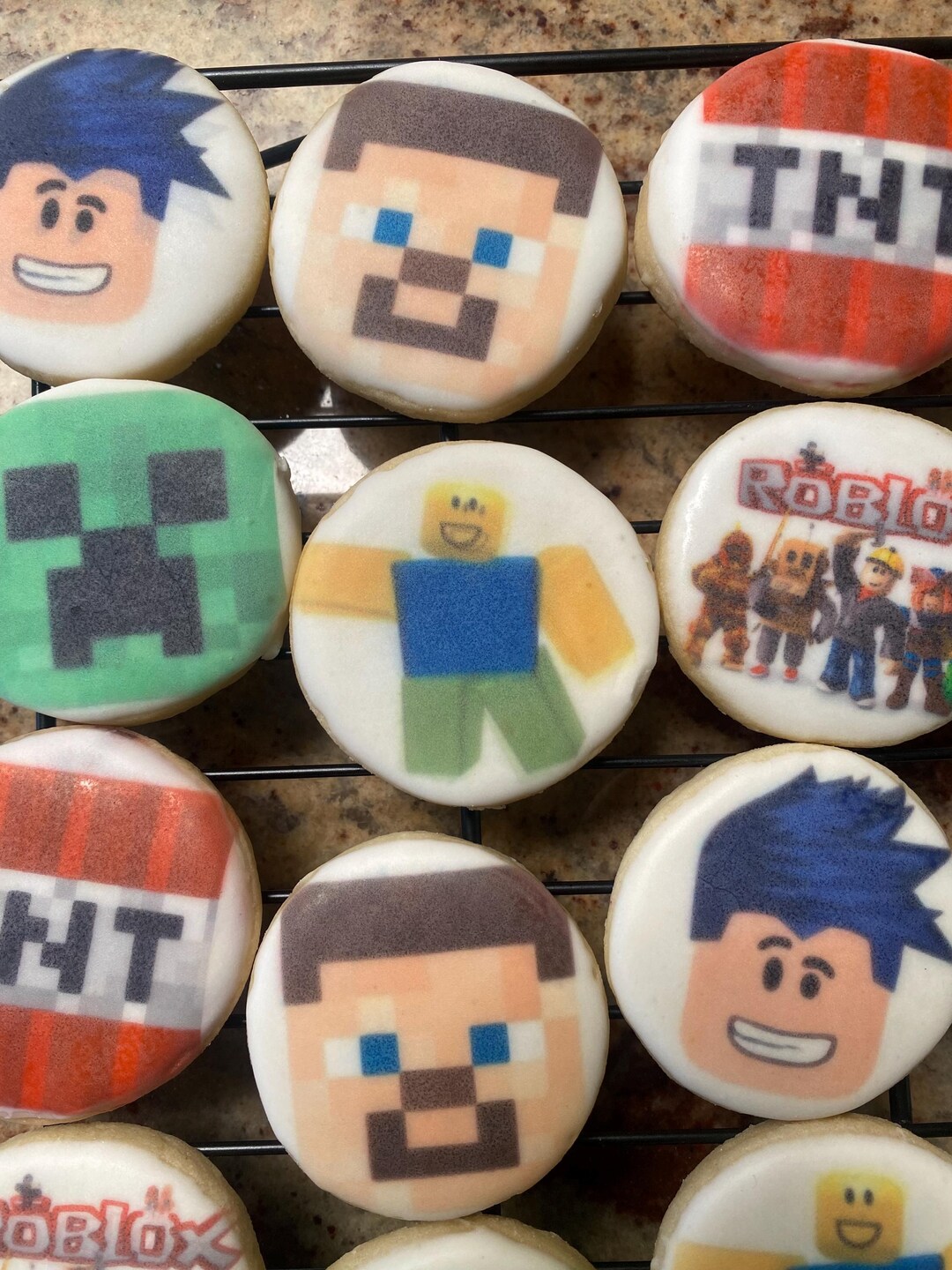 Minecraft/roblox Video Game Inspired Cookies (oreos or Sugar Cookies ...