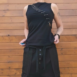 Cotton Sleeveless Top with Safety Pins: Extravagant Party Blouse