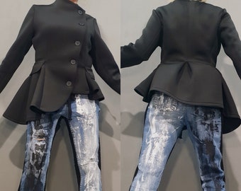 Chaqueta asimétrica de neopreno negro, abrigo extravagante para mujer, blazer vanguardista y atrevido, chaqueta gótica steampunk, moda urbana de diseñador