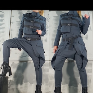 Look feminino de vanguarda: conjunto de calça harem e jaqueta curta