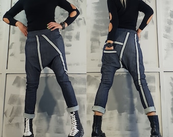 Extravagante denim harembroek: avant-gardebroek