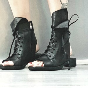 Genuine Leather Sandals, Open Toe Sandals, Genuine Sandals, Steampunk Shoes, Gothic Sandals, Combat Shoes, Nonstandarddesign