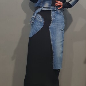 Avant-garde Top Teamed up With Yarn Textured Pencil Skirt.