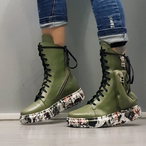 Green Leather Gothic Sneakers: Women&#39;s Fashion Tie Shoes